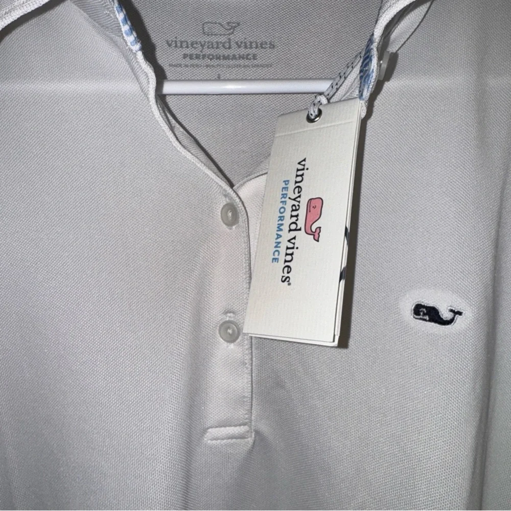 Vineyard Vines Woman’s Performance Pique Polo - Picture 3 of 11